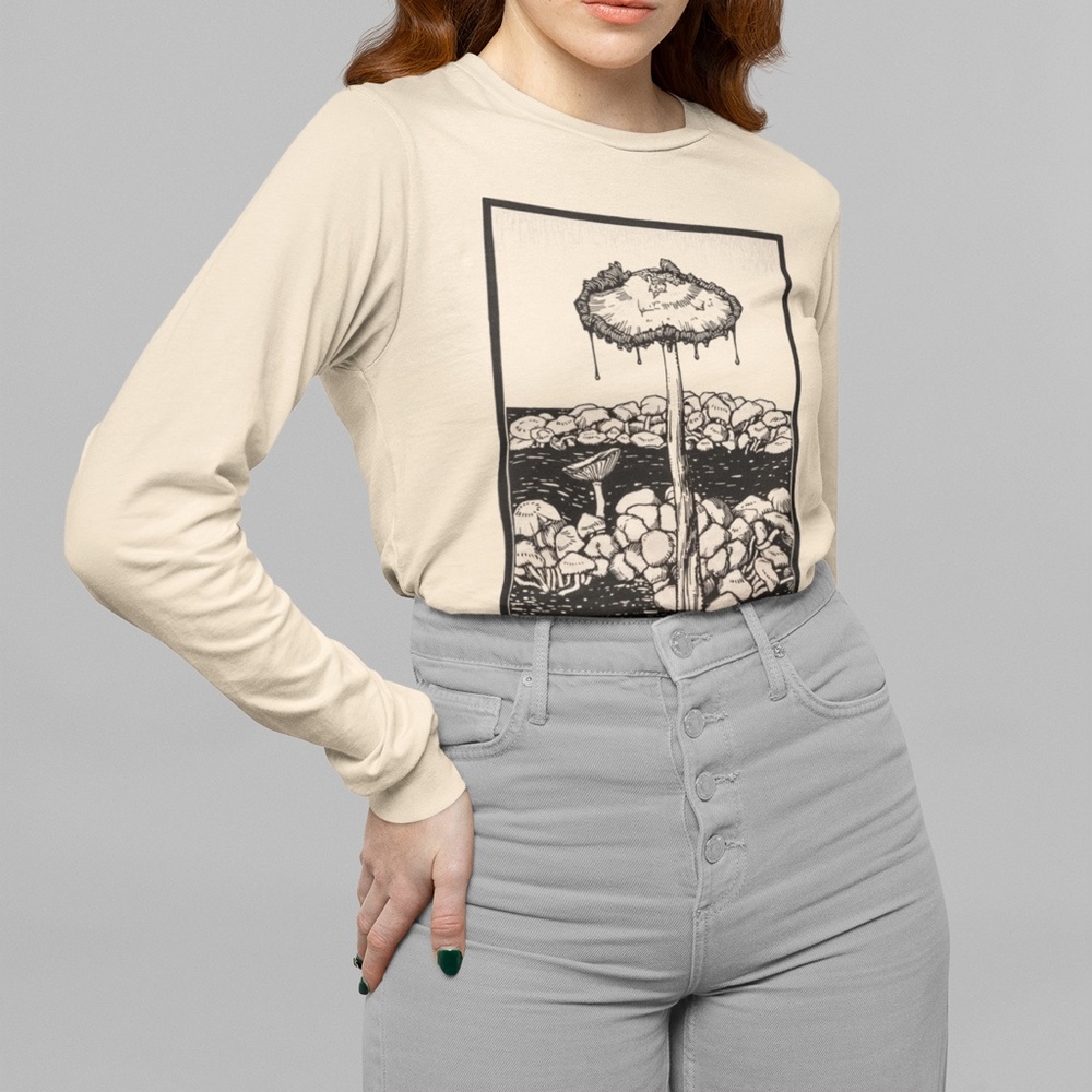 Dripping Mushroom Vintage Art Print Long Sleeve Graphic Tee T-shirt S M L XL